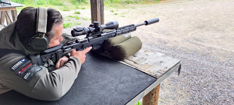 Steiner eRanger -kiikaritähtäimen avulla ampuminen.